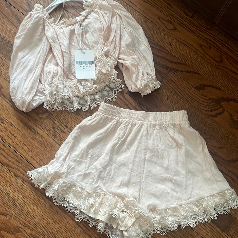 Adorable short set bnwt